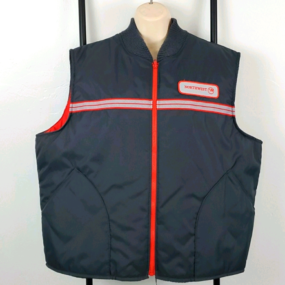 Vintage Northwest by Disney Cintas gray red full zipper vest men size XL